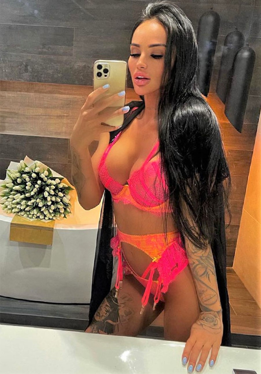 Иринка Индивидуалка Санкт-Петербурга у метро Парк Победы