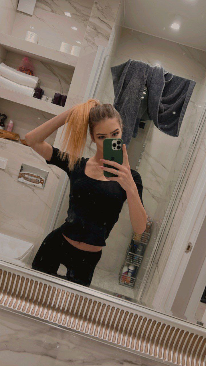 Галя Проститутка Питера у метро Маяковская